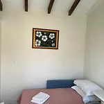 Vasiliki Little House